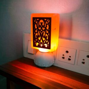 Engraved Crafted Pluggy Salt Lamps