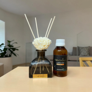 Golden Oud Reed Diffuser Set (100ml with 5 Reed Sticks)